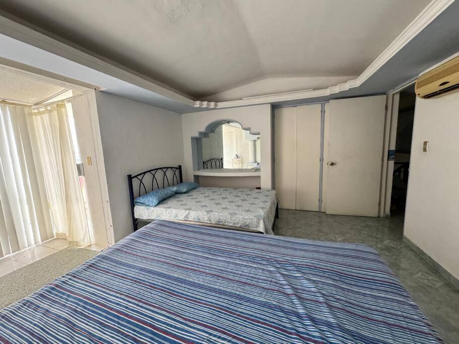 Blue Coast With Pool And Ocean View 10 To 35 P Villa Acapulco Exterior photo